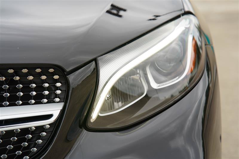 Used 2019 Mercedes-Benz GLC 300 4MATIC Coupe image 26