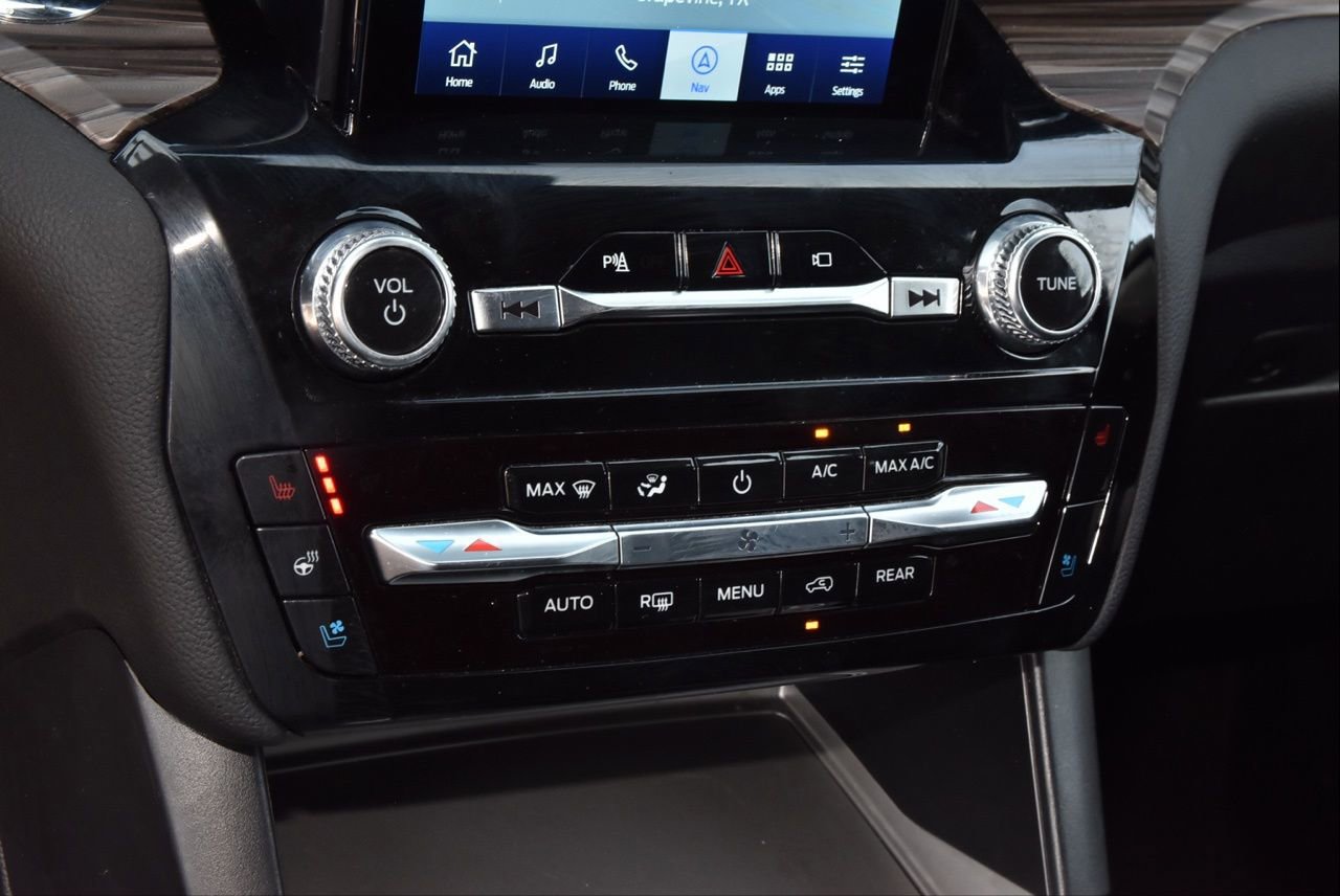 Used 2023 Ford Explorer Limited w/ Limited Technology Package image 25