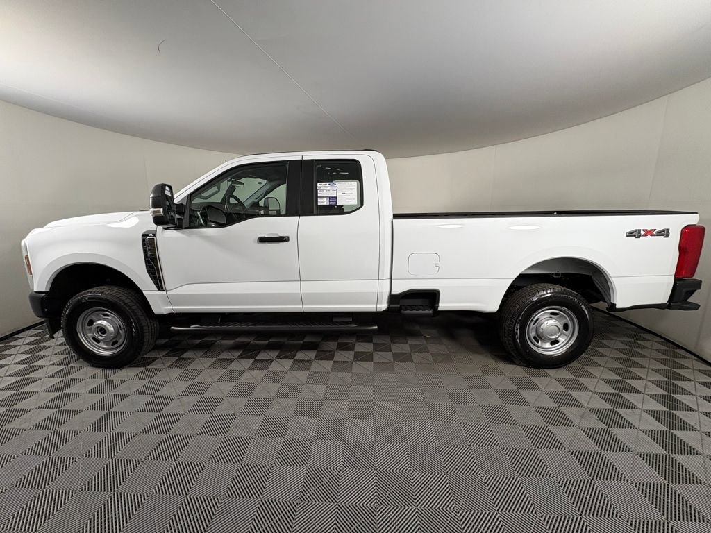Certified 2025 Ford F350 XL w/ Snow Plow Prep Package image 4