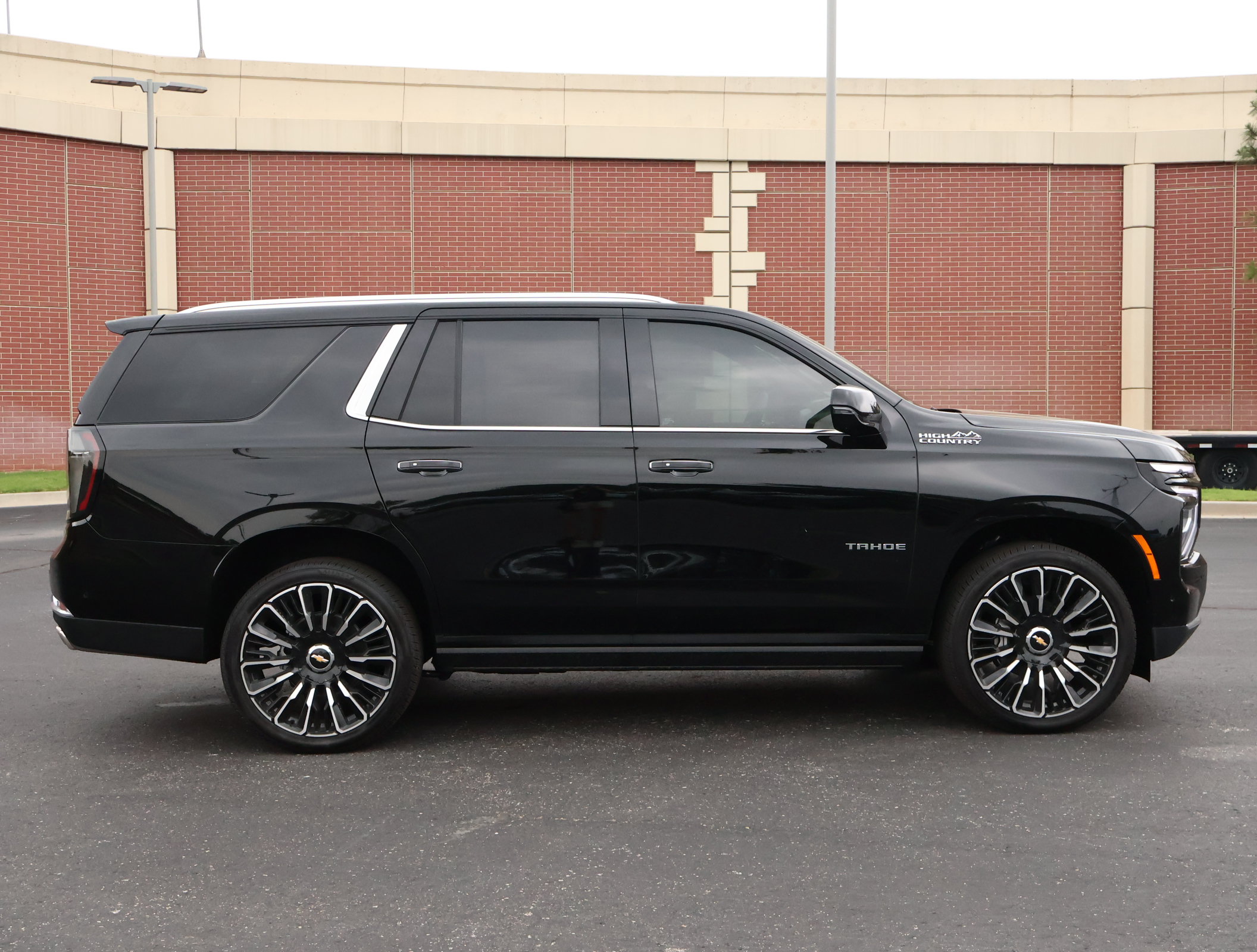 New 2026 Chevrolet Tahoe High Country AWD/4WD image 39