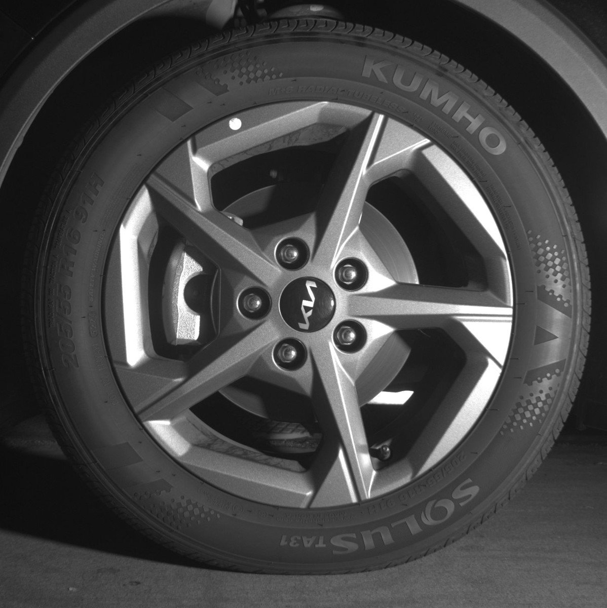 Used 2025 Kia K4 LXS image 12