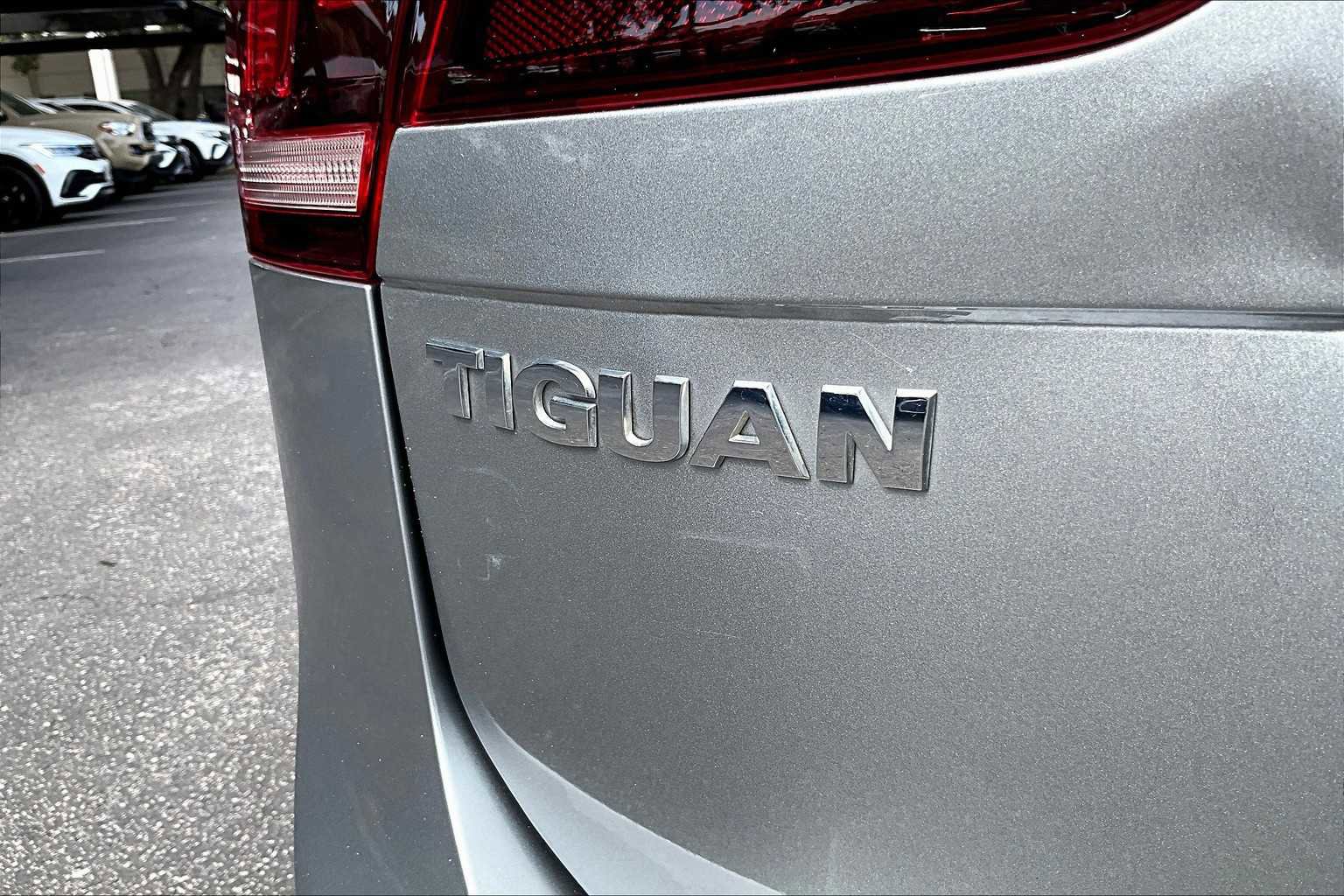 Used 2019 Volkswagen Tiguan S w/ Driver Assistance Package image 9