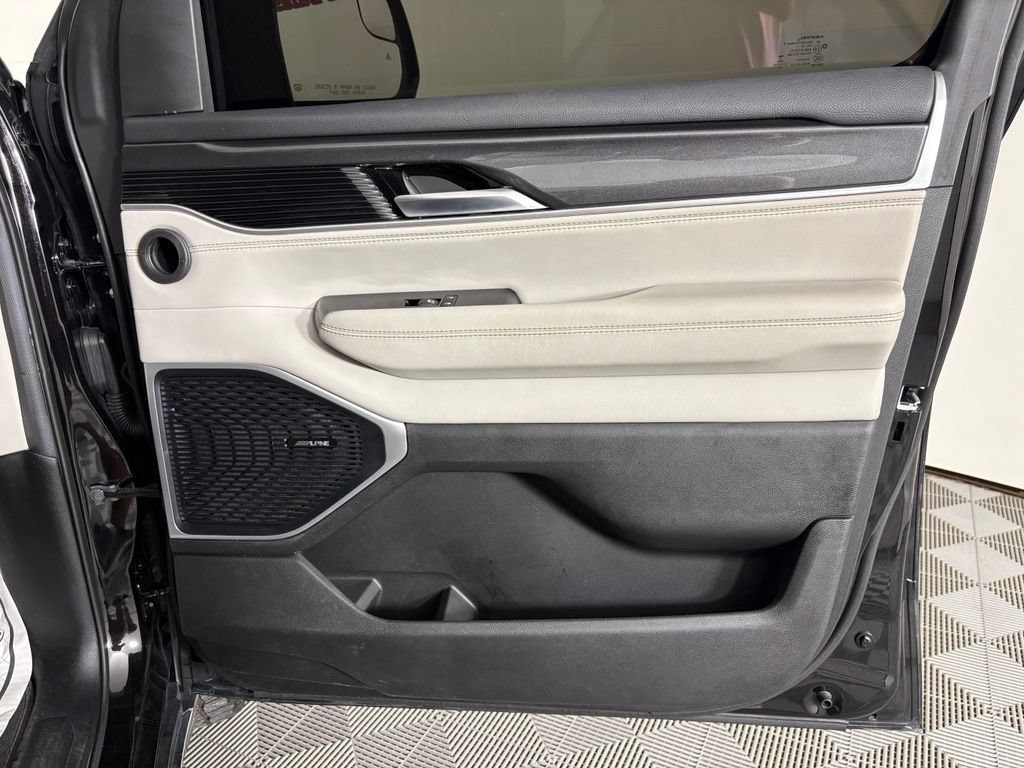 Used 2022 Jeep Wagoneer Series I w/ Convenience Group I RWD image 40