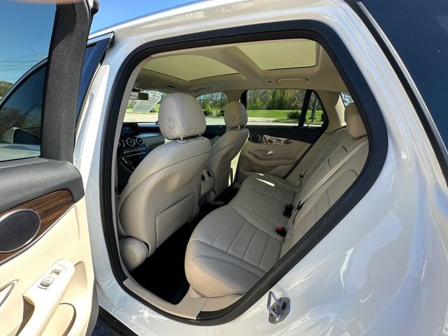 Used 2022 Mercedes-Benz GLC 300 GLC 300 w/ Premium Package Lite image 18