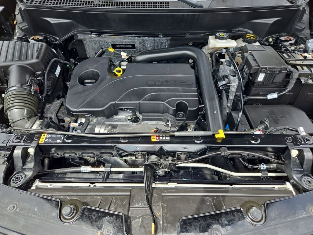 Used 2024 Chevrolet Equinox RS w/ RS Leather Package image 32