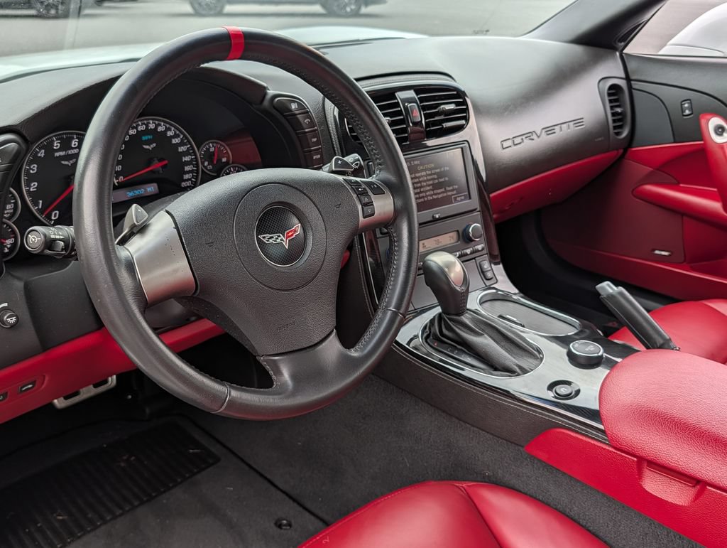 Used 2008 Chevrolet Corvette Coupe w/ Preferred Equipment Group RWD image 18
