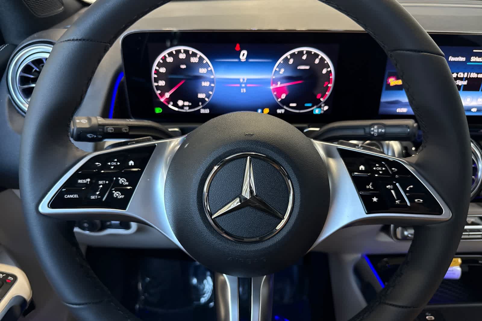 New 2026 Mercedes-Benz GLB 250 image 22