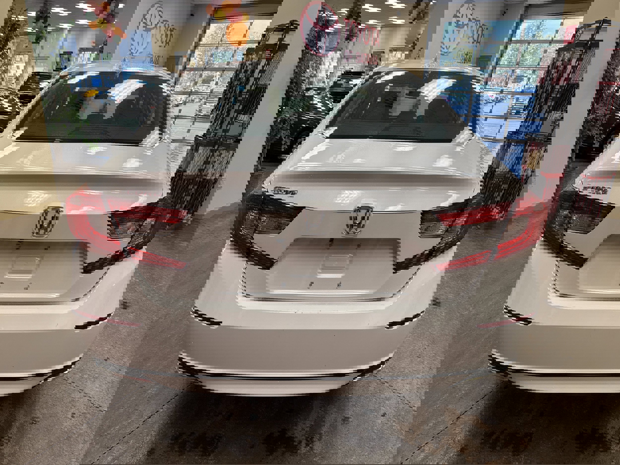 Used 2021 Honda Accord LX image 10