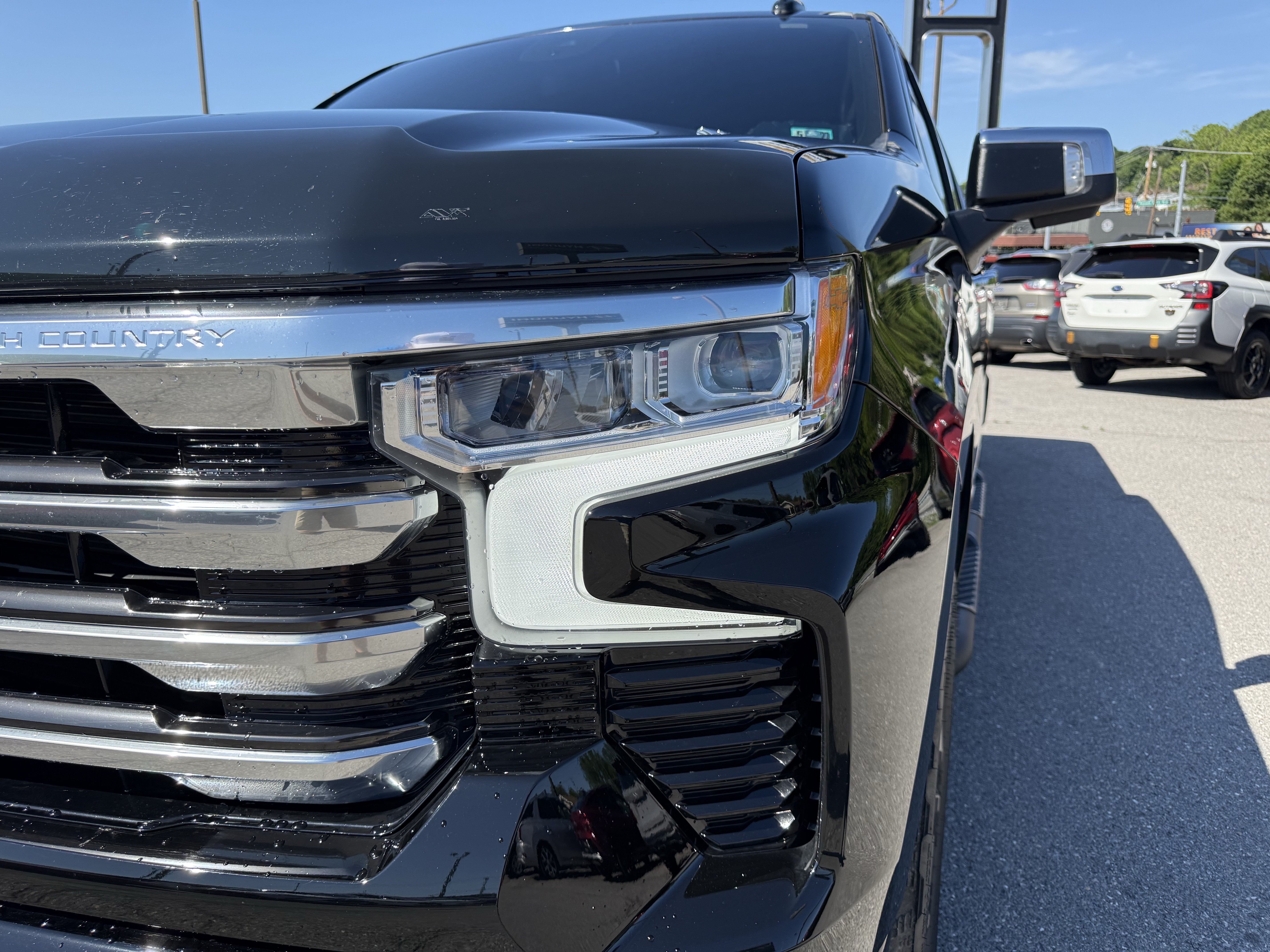 Used 2023 Chevrolet Silverado 1500 High Country AWD/4WD image 14