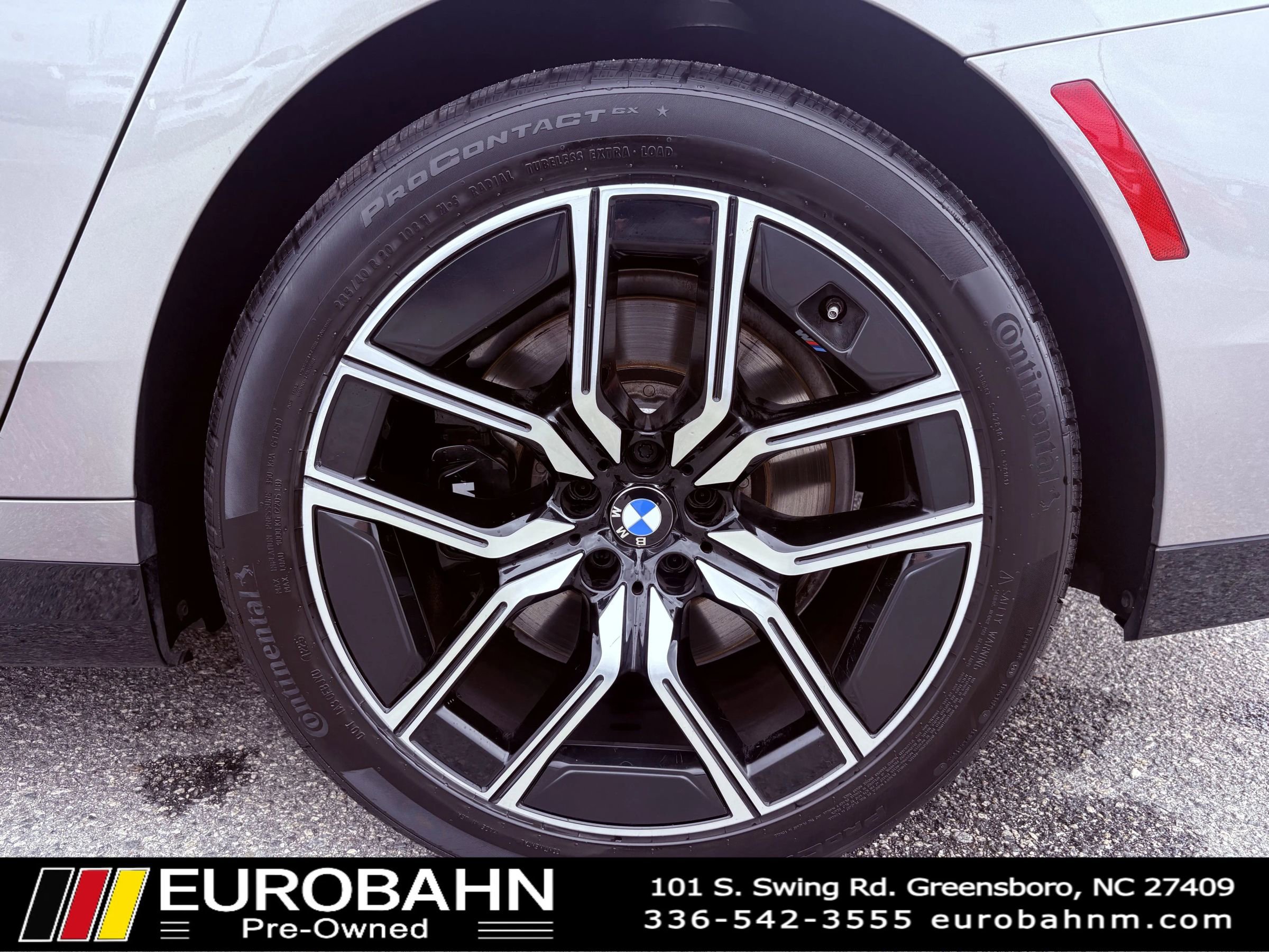Used 2023 BMW 740i RWD image 34