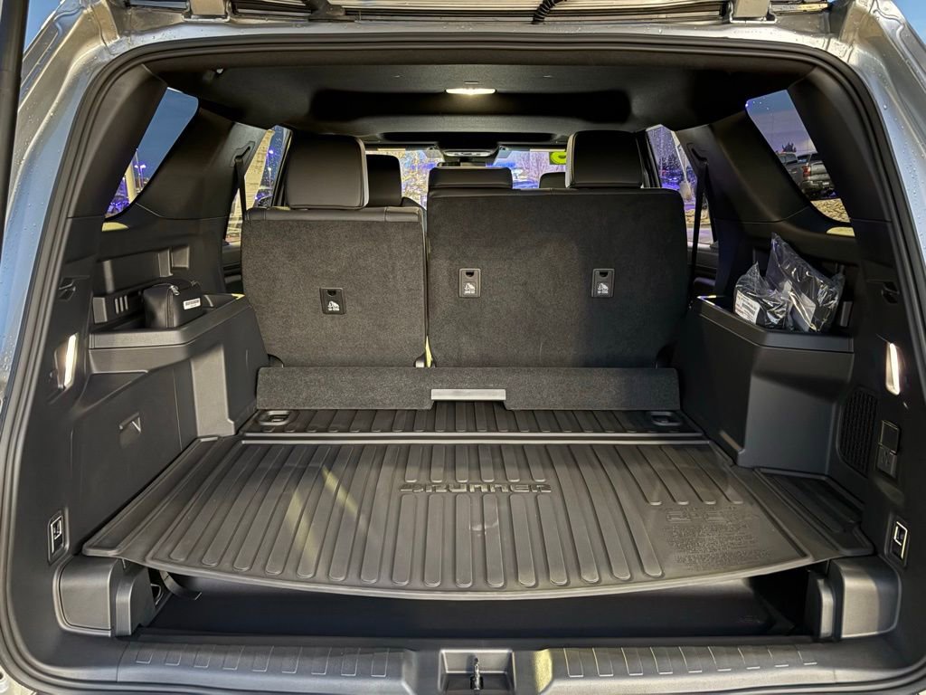 Used 2025 Toyota 4Runner TRD Off-Road Premium image 24