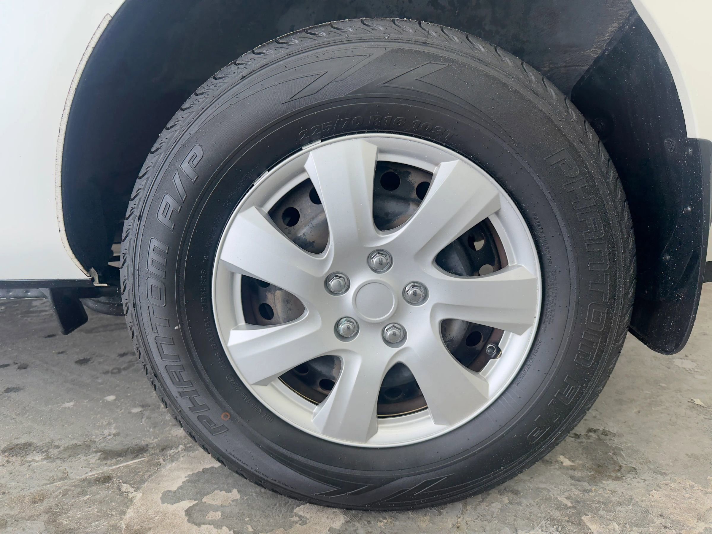 Used 2011 Nissan Rogue S image 14