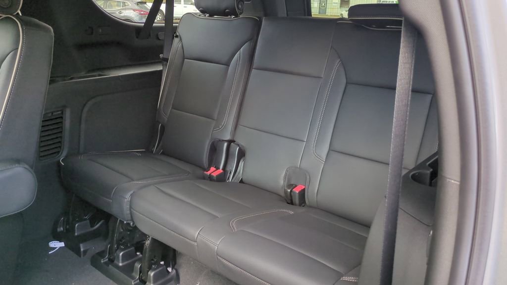 New 2026 Chevrolet Suburban Premier image 15