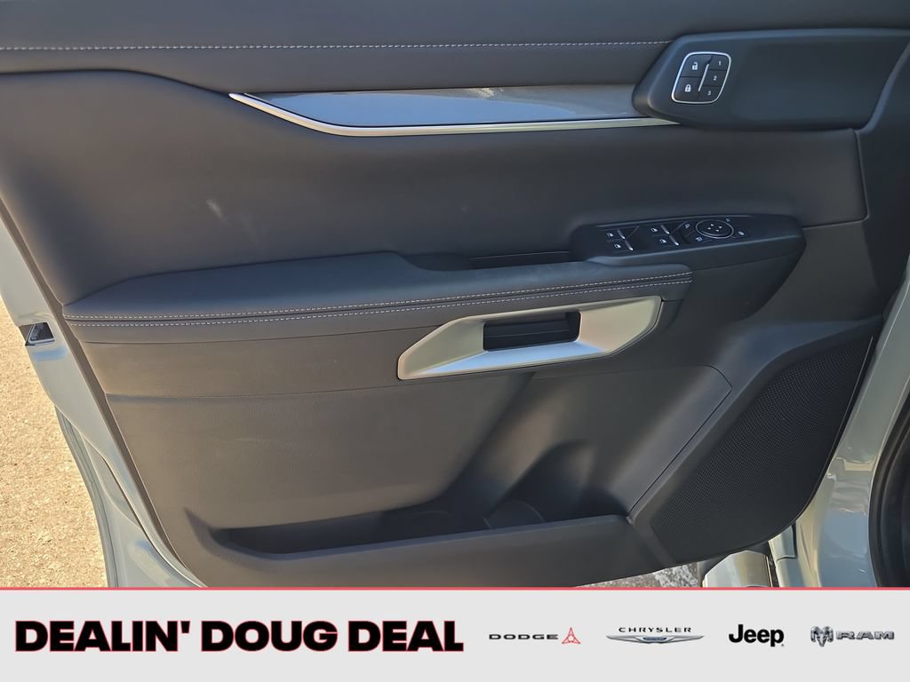 Used 2024 Ford Ranger Lariat w/ FX4 Off-Road Package AWD/4WD image 11