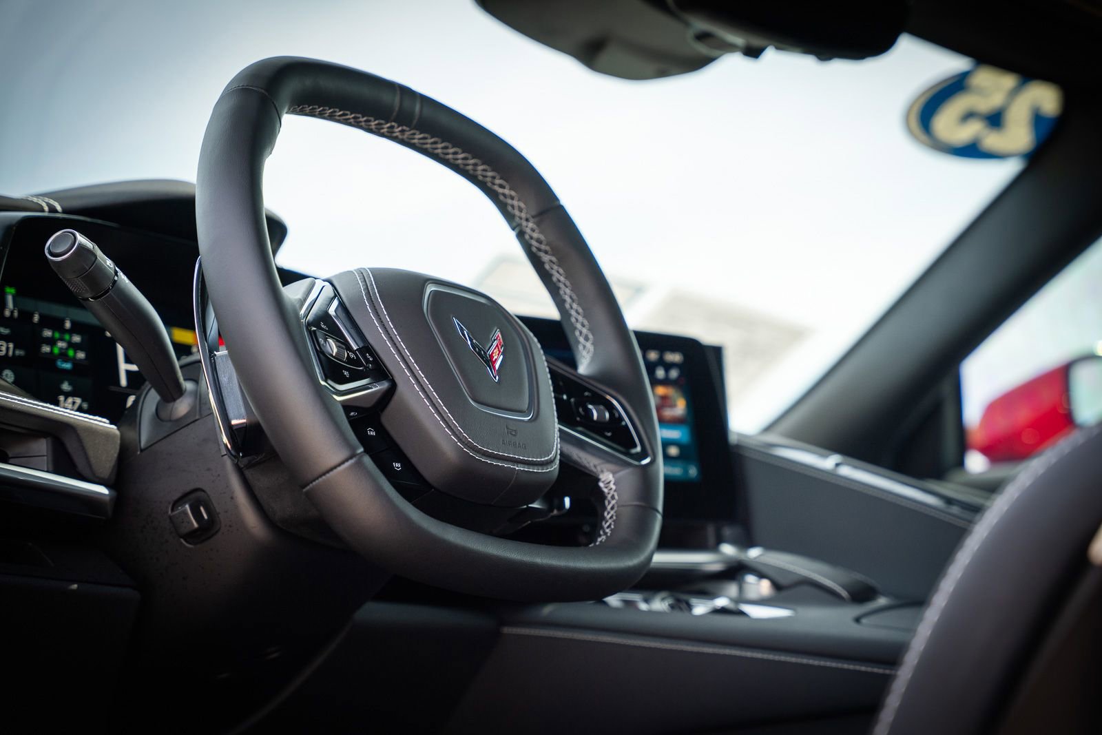 Used 2025 Chevrolet Corvette Stingray Coupe w/ 1LT image 31