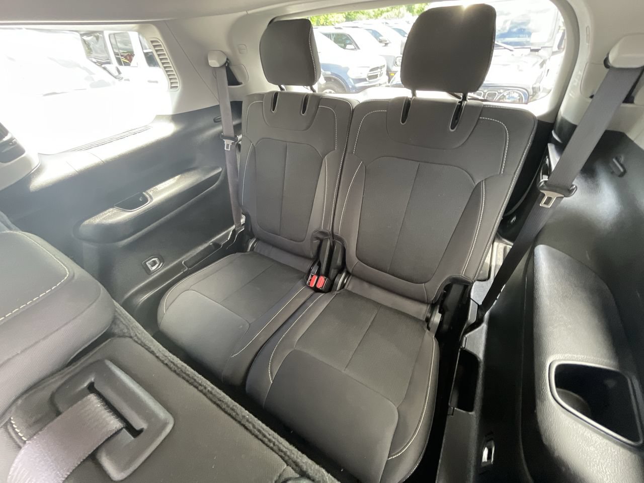 Used 2023 Jeep Grand Cherokee L Laredo AWD/4WD image 23