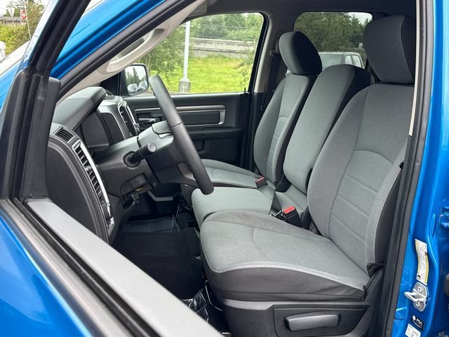 Used 2024 RAM 1500 Classic SLT AWD/4WD image 8