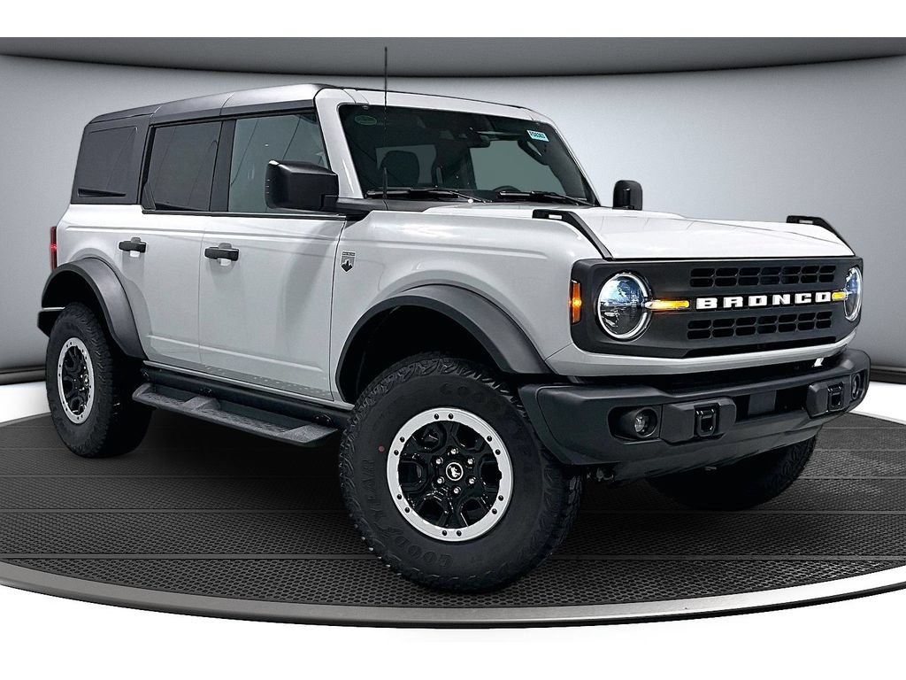 New 2026 Ford Bronco Big Bend w/ Black Diamond Package AWD/4WD image 2