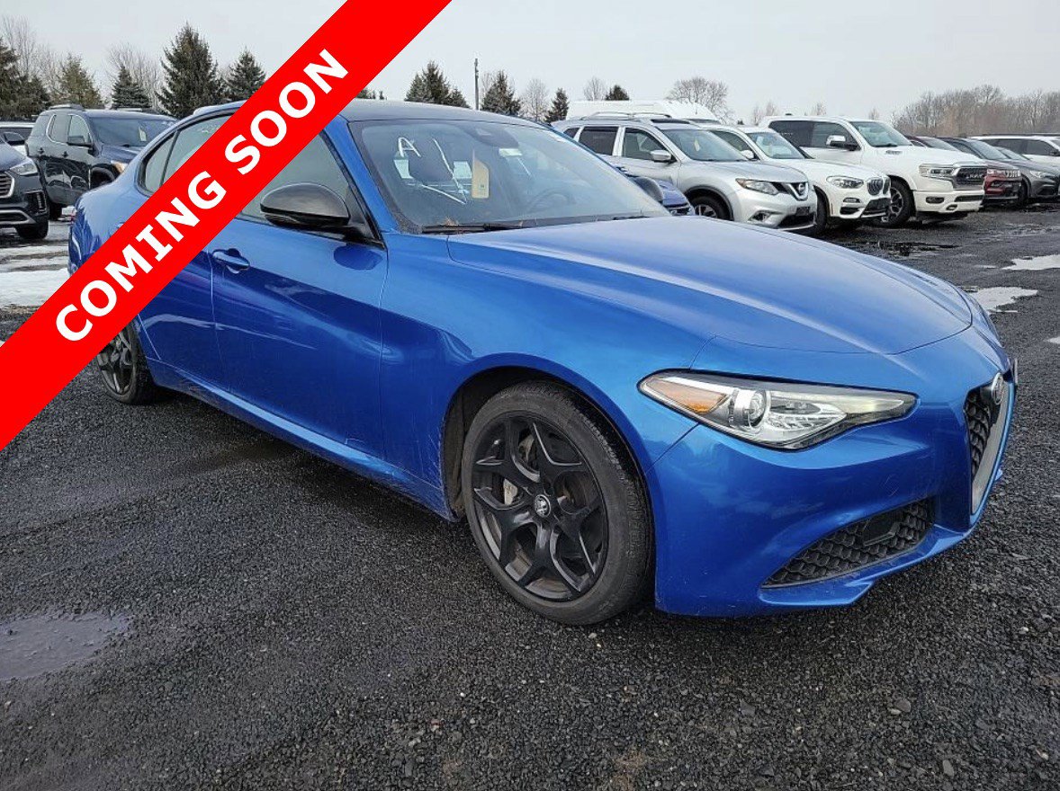 Used 2021 Alfa Romeo Giulia Sprint w/ Nero Edizione image 3