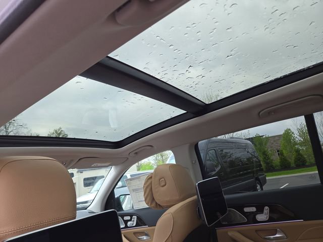 New 2026 Mercedes-Benz GLS 450 4MATIC image 31