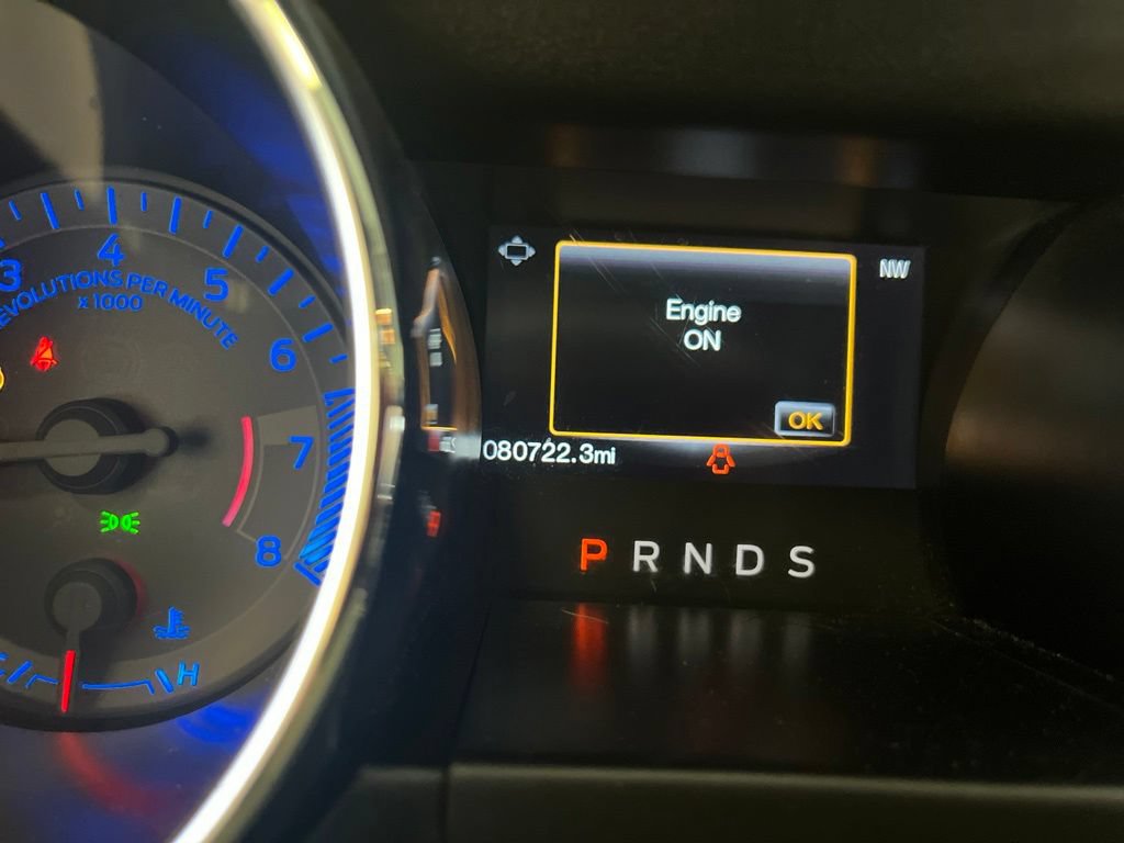 Used 2016 Ford Mustang Convertible RWD image 5