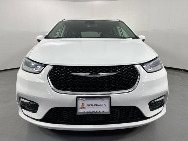 Used 2023 Chrysler Pacifica Touring-L FWD image 26