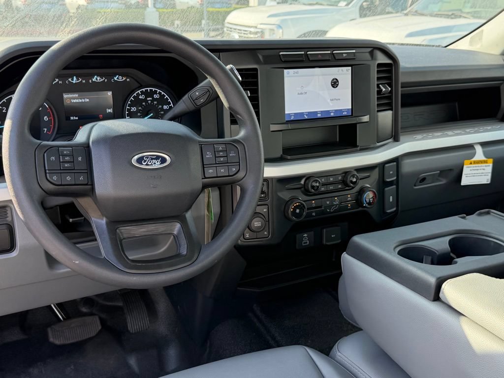 New 2023 Ford F250 XL w/ XL Chrome Package AWD/4WD image 24