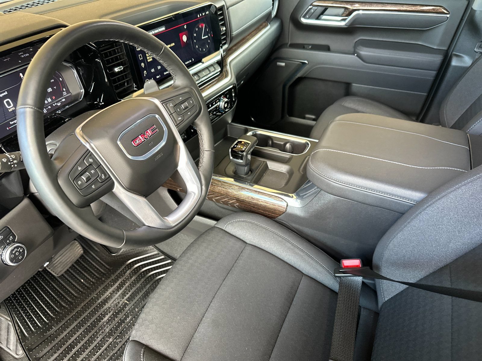 New 2025 GMC Sierra 1500 Elevation w/ Preferred Package AWD/4WD image 10
