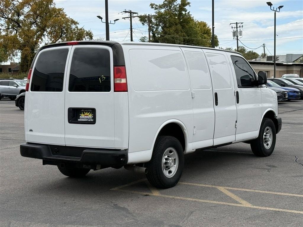 Used 2015 Chevrolet Express 2500 RWD image 7