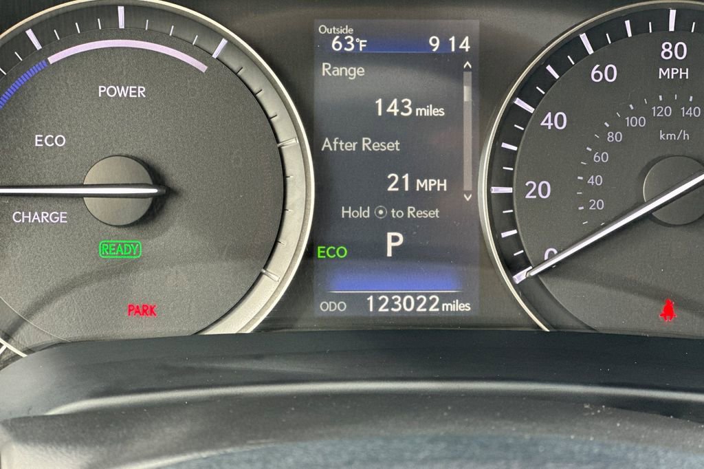 Used 2018 Lexus RX 450hL Premium w/ Premium Package AWD/4WD image 29