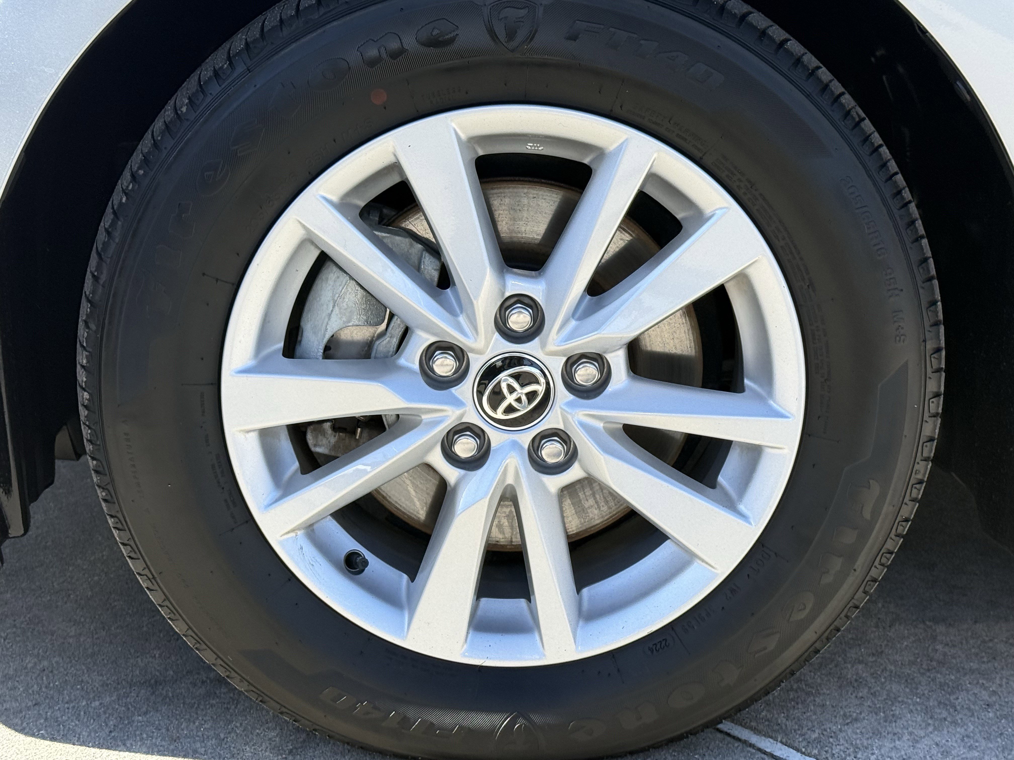 Used 2025 Toyota Camry LE image 12