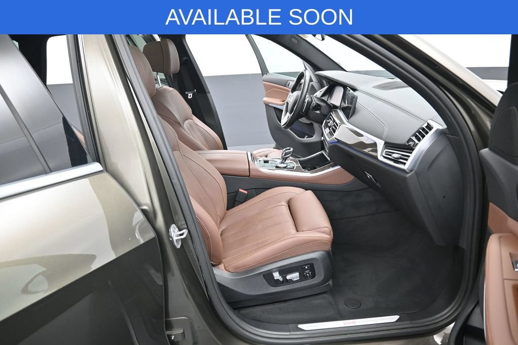 Used 2022 BMW X5 xDrive40i w/ Executive Package AWD/4WD image 43