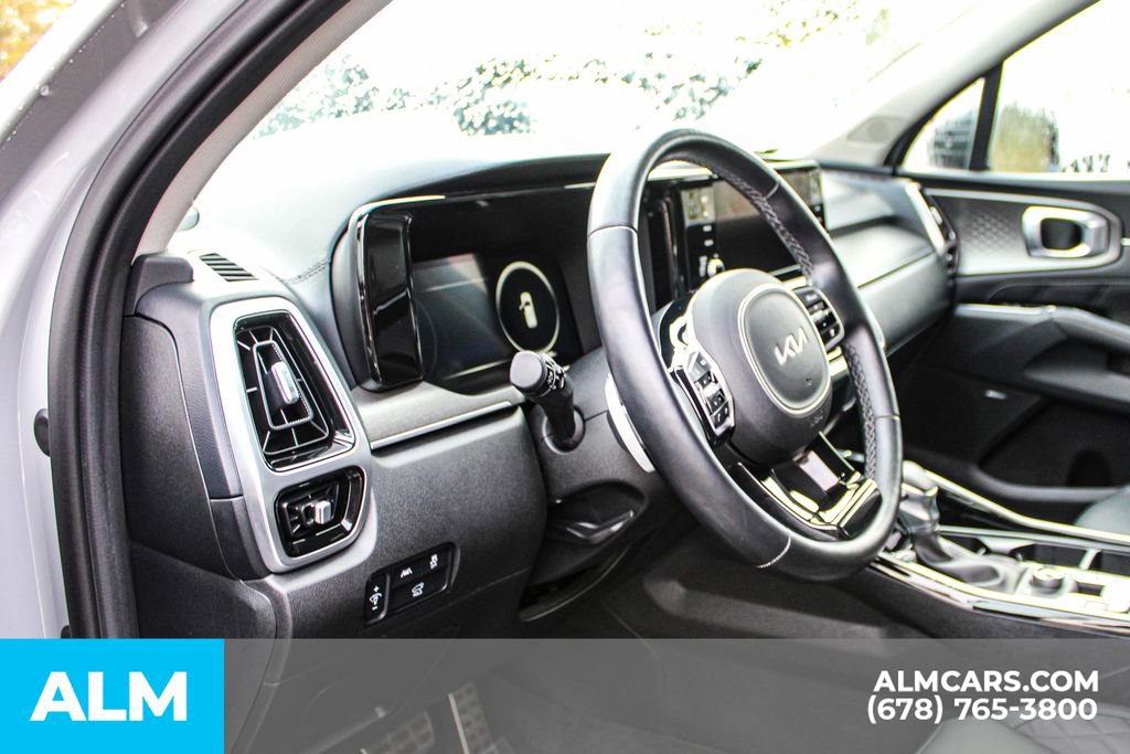 Used 2023 Kia Sorento SX image 35