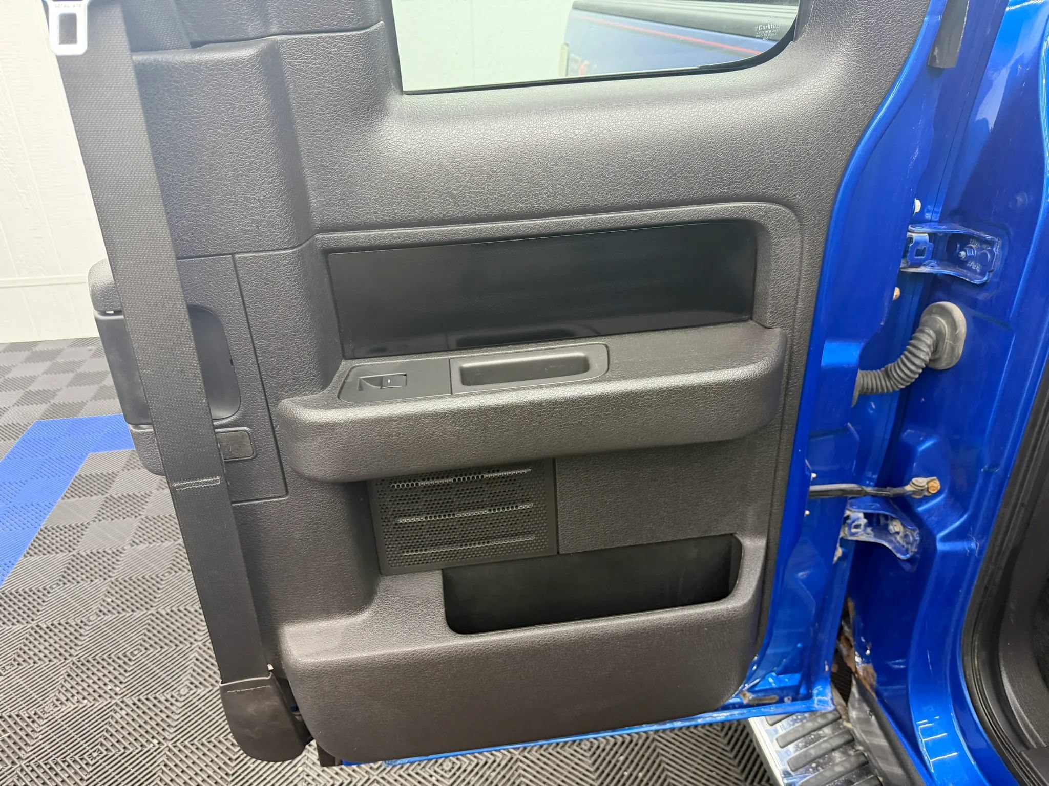 Used 2011 Ford F150 FX4 w/ FX Luxury Pkg AWD/4WD image 8