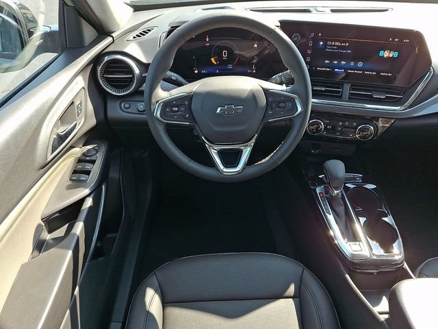 New 2026 Chevrolet Trax ACTIV w/ Sunroof Package FWD image 9