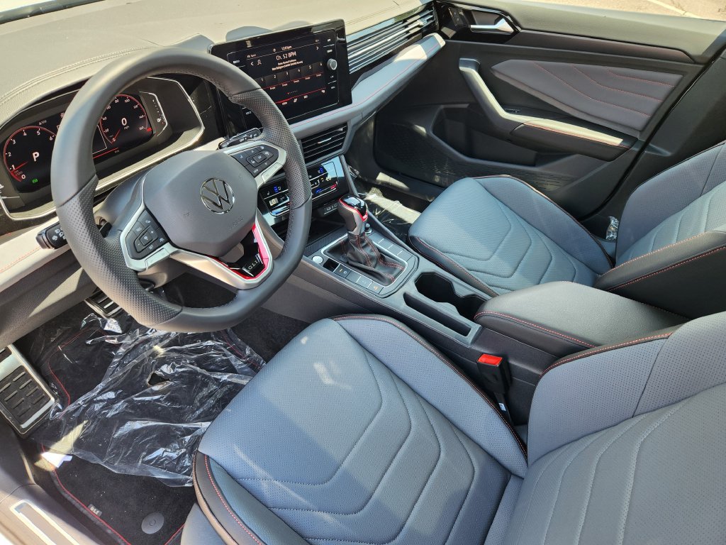 New 2026 Volkswagen Jetta GLI Autobahn FWD image 10