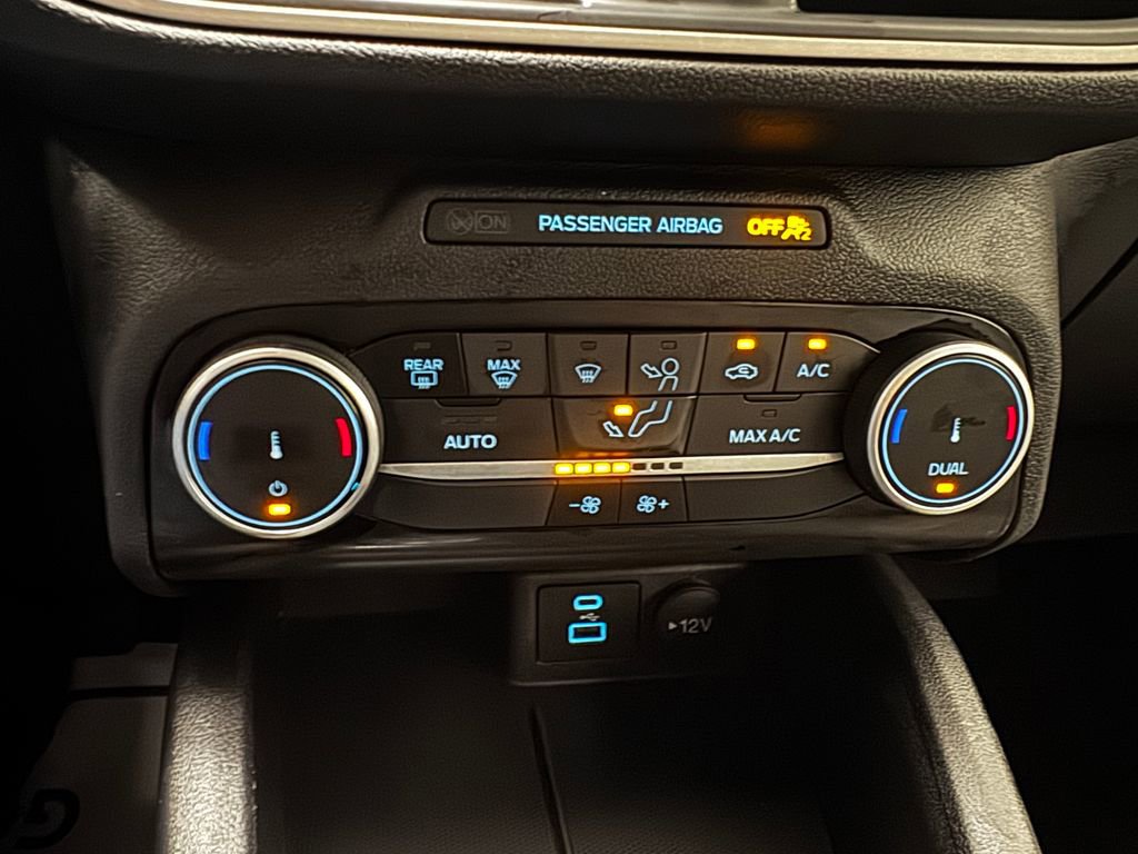 Used 2022 Ford Escape SE FWD image 34