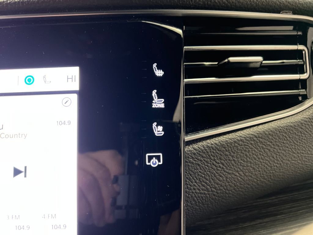 Used 2024 Jeep Wagoneer L Series II w/ Flexible Seating Group image 59