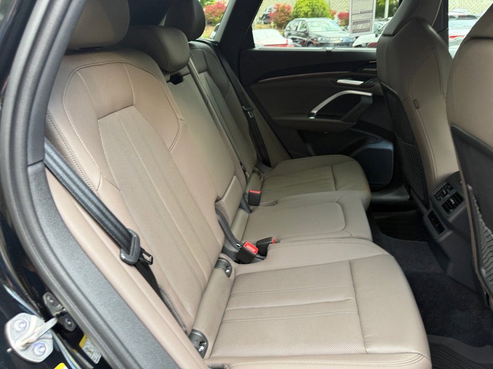 New 2025 Audi Q5 Premium Plus image 28