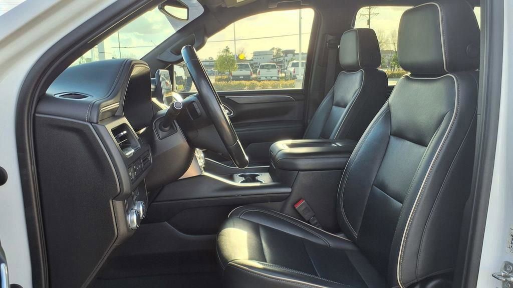 Used 2021 GMC Yukon XL SLT image 17
