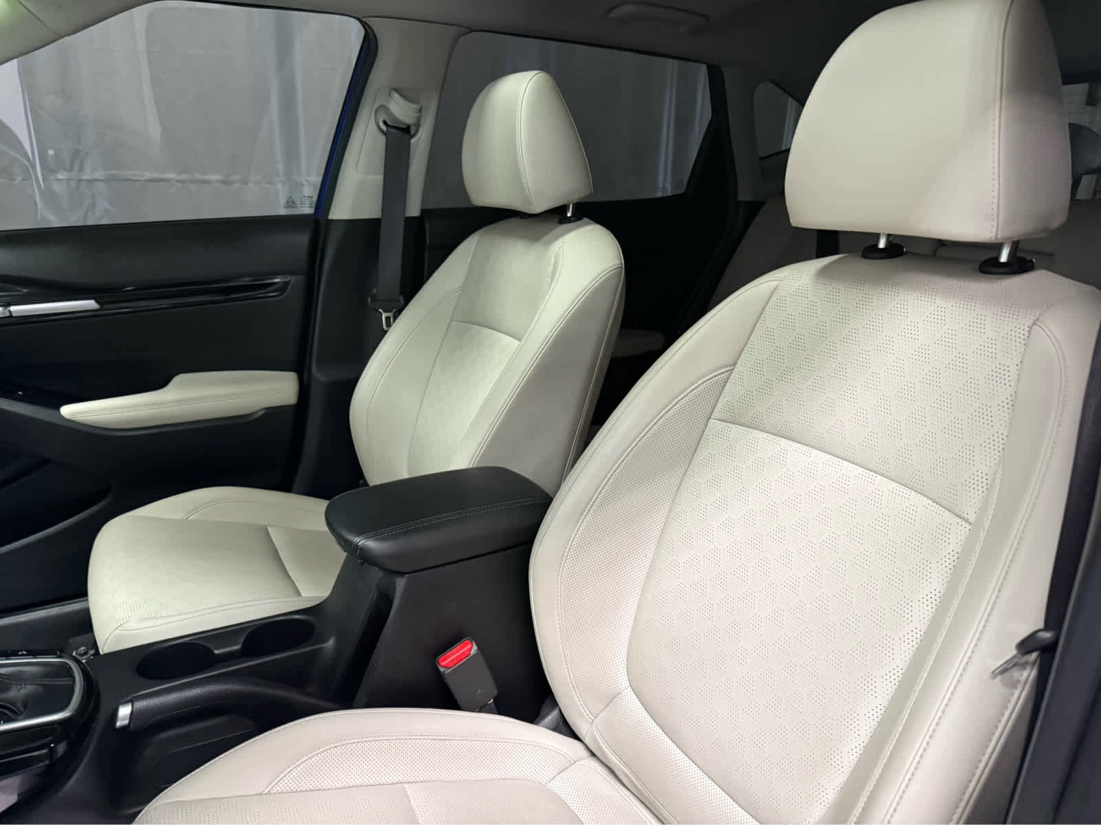 Used 2022 Kia Seltos EX image 11