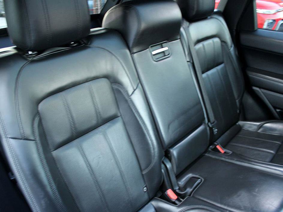 Used 2018 Land Rover Range Rover Sport HSE image 22
