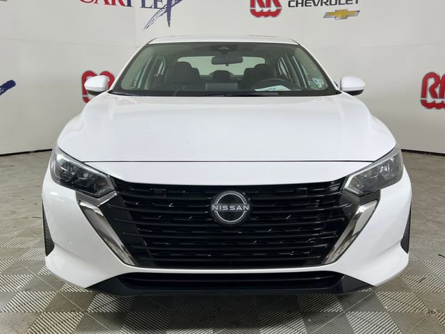 Used 2024 Nissan Sentra SV FWD image 2