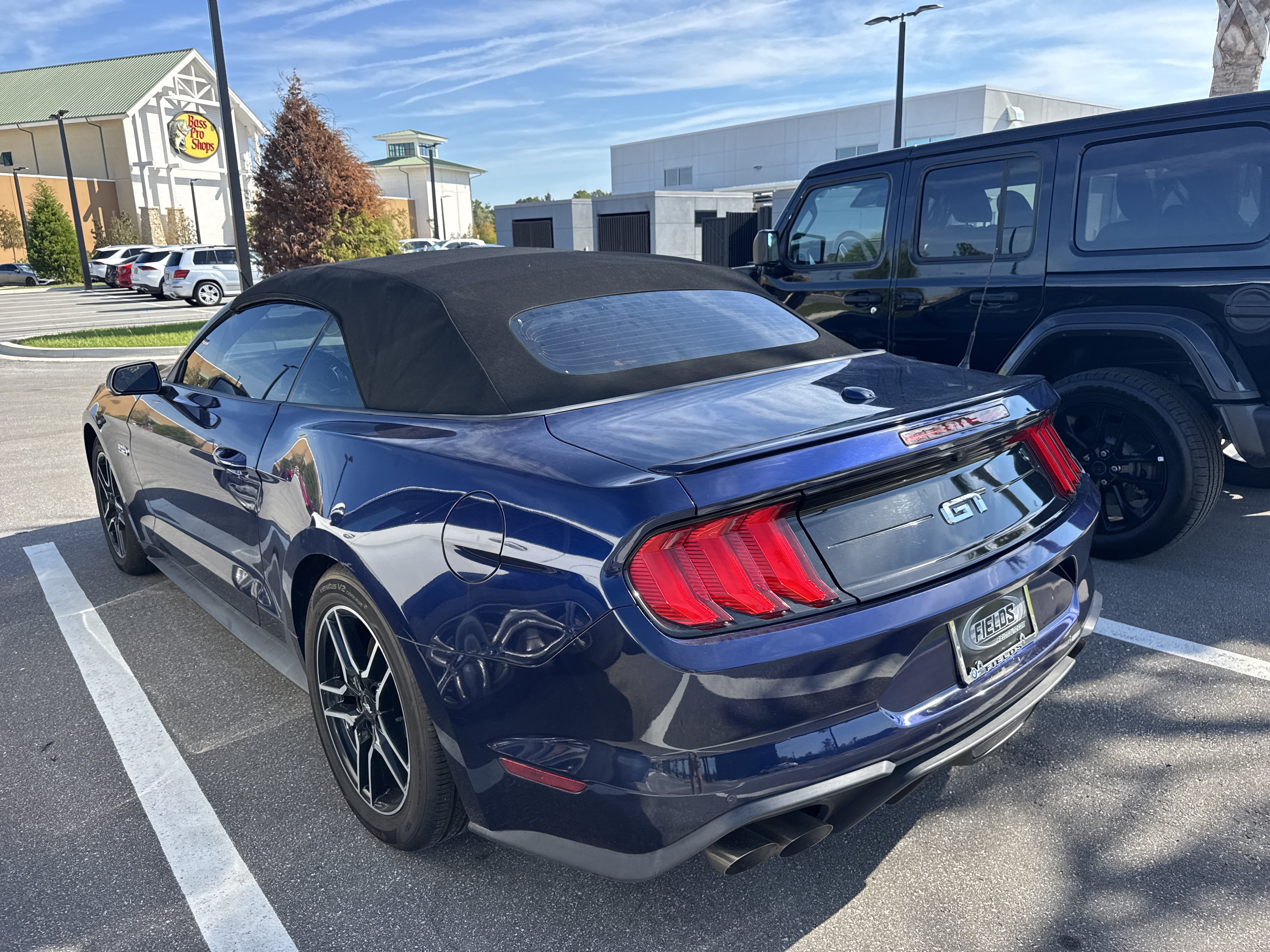 Used 2020 Ford Mustang GT Premium w/ Equipment Group 401A RWD image 3