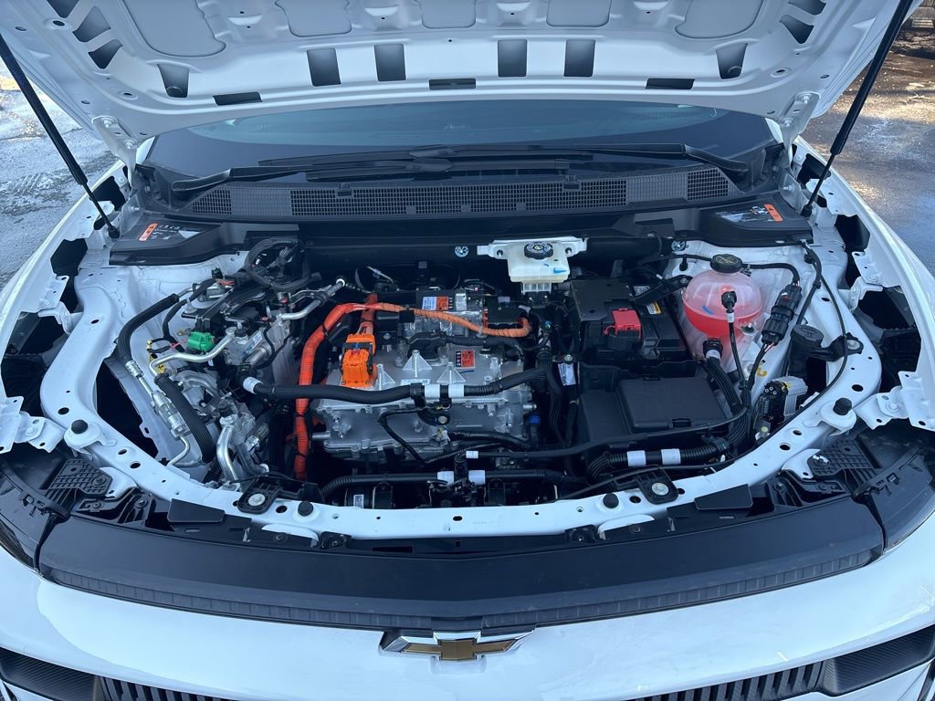 New 2026 Chevrolet Equinox EV LT image 35