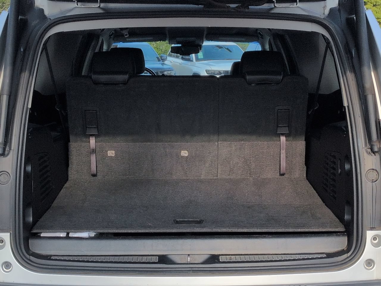 Used 2019 Chevrolet Suburban LT AWD/4WD image 12