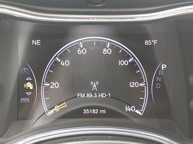 Used 2022 Jeep Grand Cherokee Limited AWD/4WD image 18