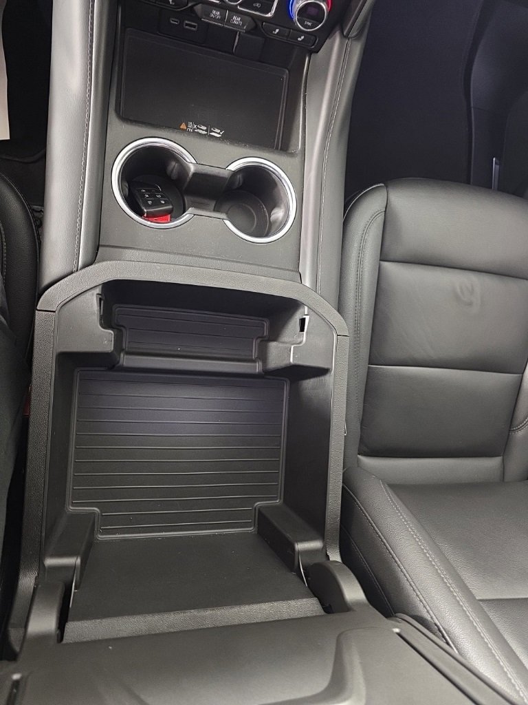 Used 2023 Chevrolet Tahoe Z71 w/ Luxury Package image 23