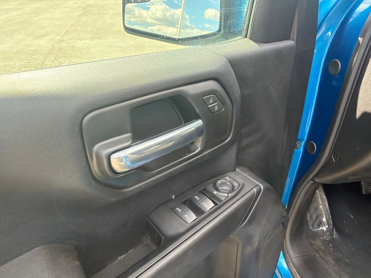 Used 2024 Chevrolet Silverado 1500 Custom AWD/4WD image 14