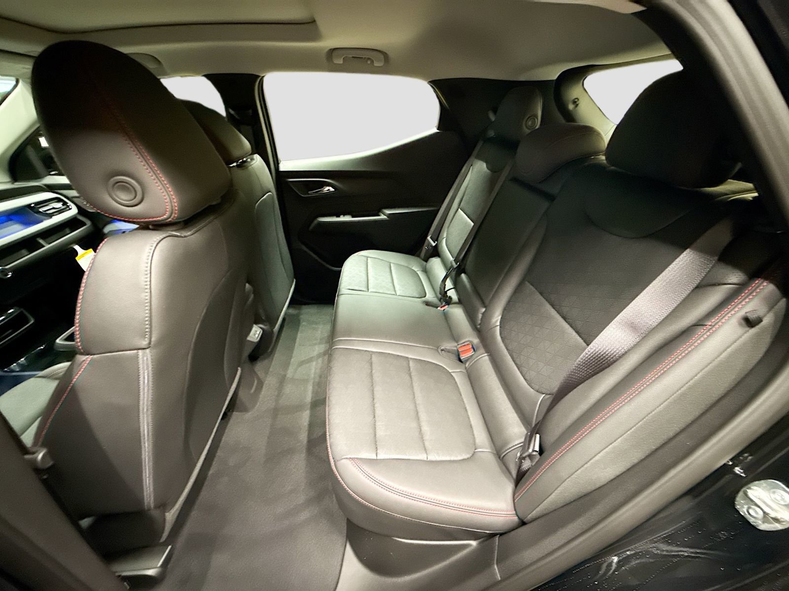 New 2027 Chevrolet Bolt RS w/ Technology Package image 28